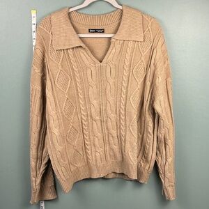 Large GREFIT Tan Cable knit Sweater